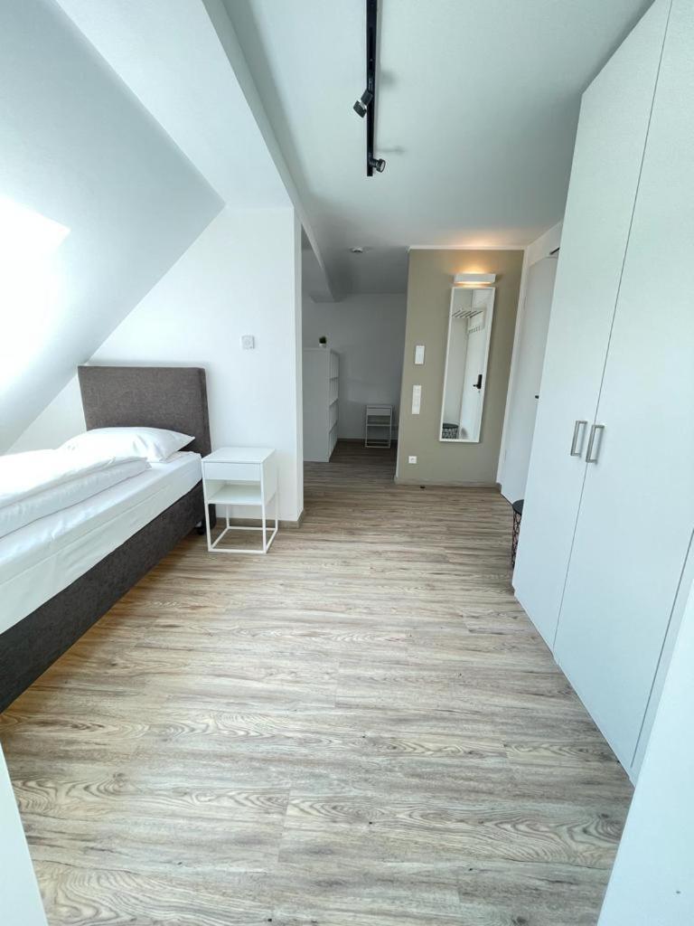 Gaestehaus Hirsch 93 Straubenhardt Εξωτερικό φωτογραφία